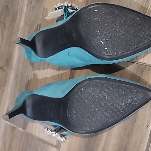 Jones New York green pearls pointed toe clogs slides sz.8 - Picture 8 of 8